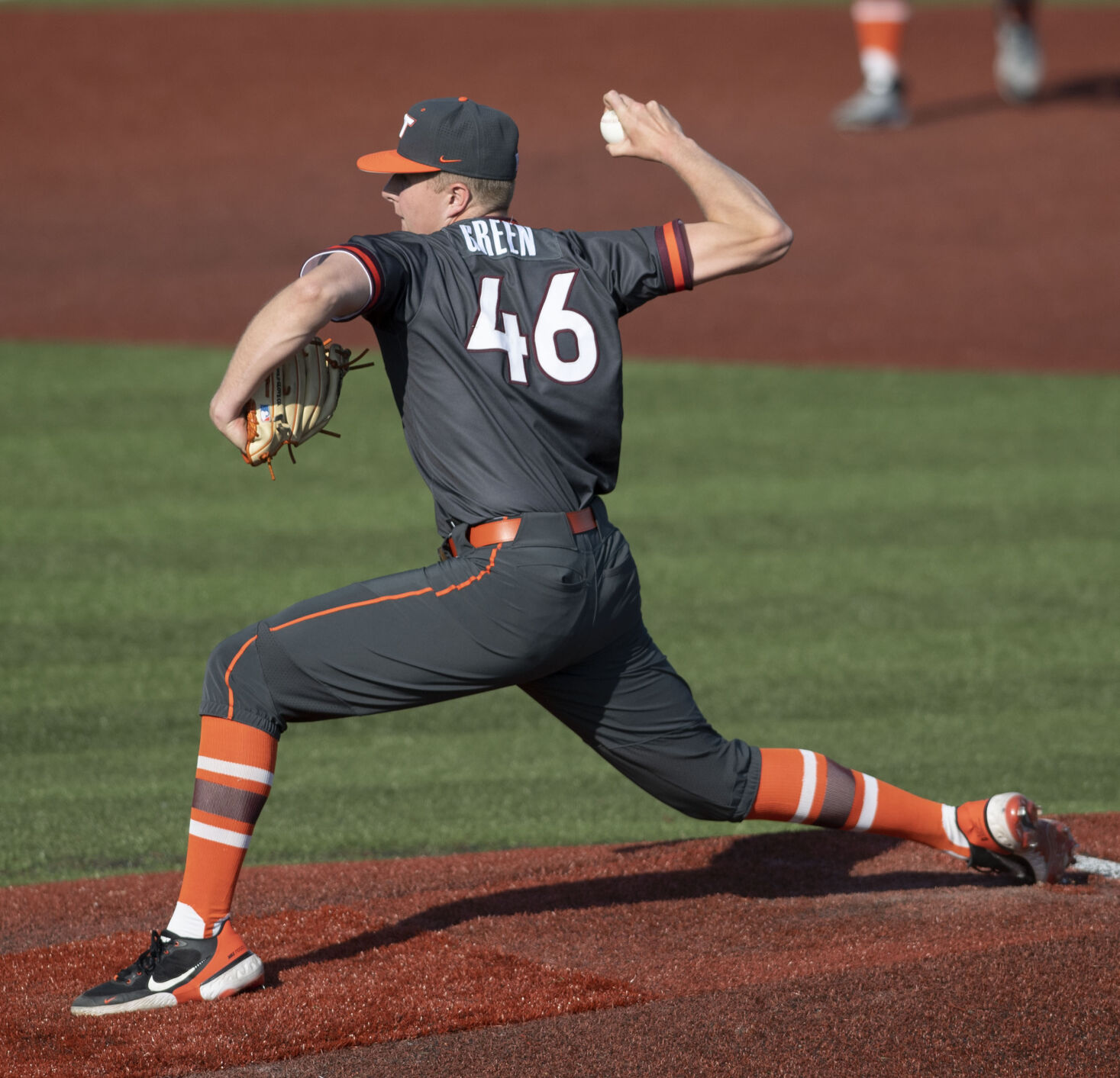 Virginia Tech vs ESTU